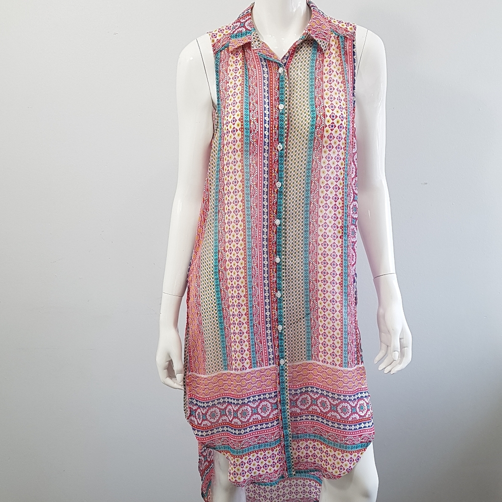 Timing See Through Collard Sleeveless Top Size S.  (M)